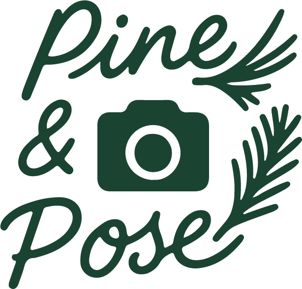 Pine & Pose Photobooth logo